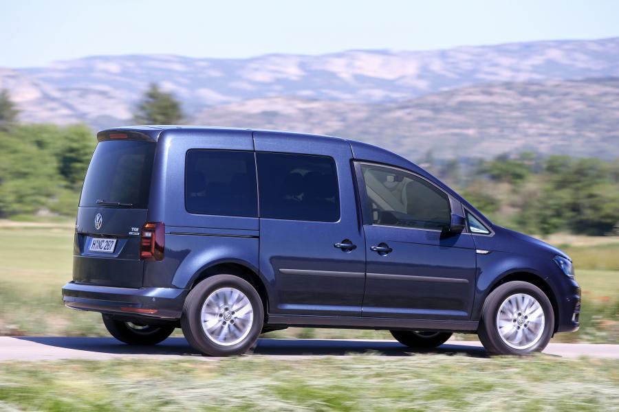  Volkswagen Caddy Trendline BlueMotion 2015 года  (фото 21 из 23)